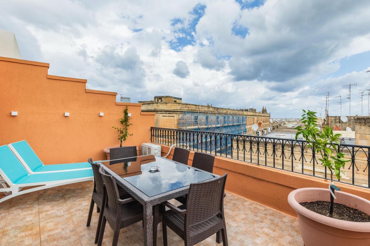 Fantastic 3 Bedroom Duplex Penthouse With Terrace สลีมา ภายนอก รูปภาพ